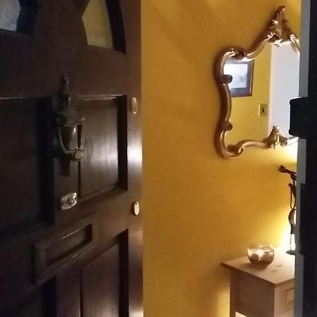 Edinburgh Two Bedroom Apartment With Free Side Street Parking 24 Hours المظهر الخارجي الصورة