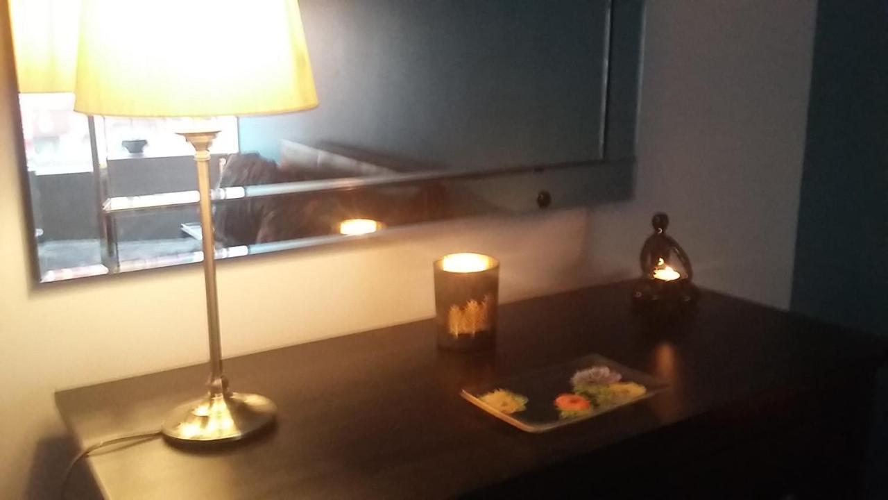 Edinburgh Two Bedroom Apartment With Free Side Street Parking 24 Hours المظهر الخارجي الصورة